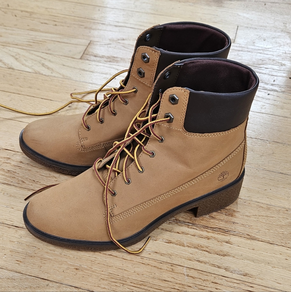 New Timberland Women's Tan Leather Boots